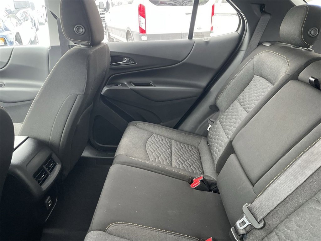 Used 2020 Chevrolet Equinox LT image 3