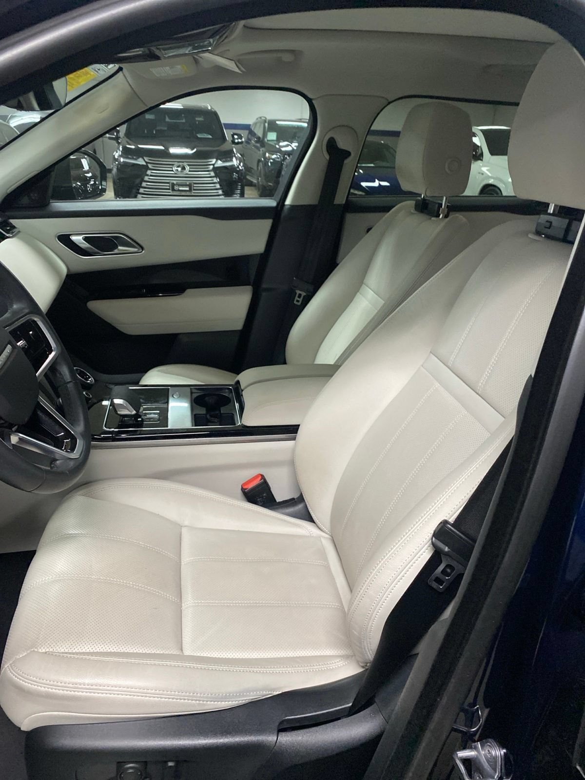 Used 2023 Land Rover Range Rover Velar R-Dynamic S AWD/4WD image 6