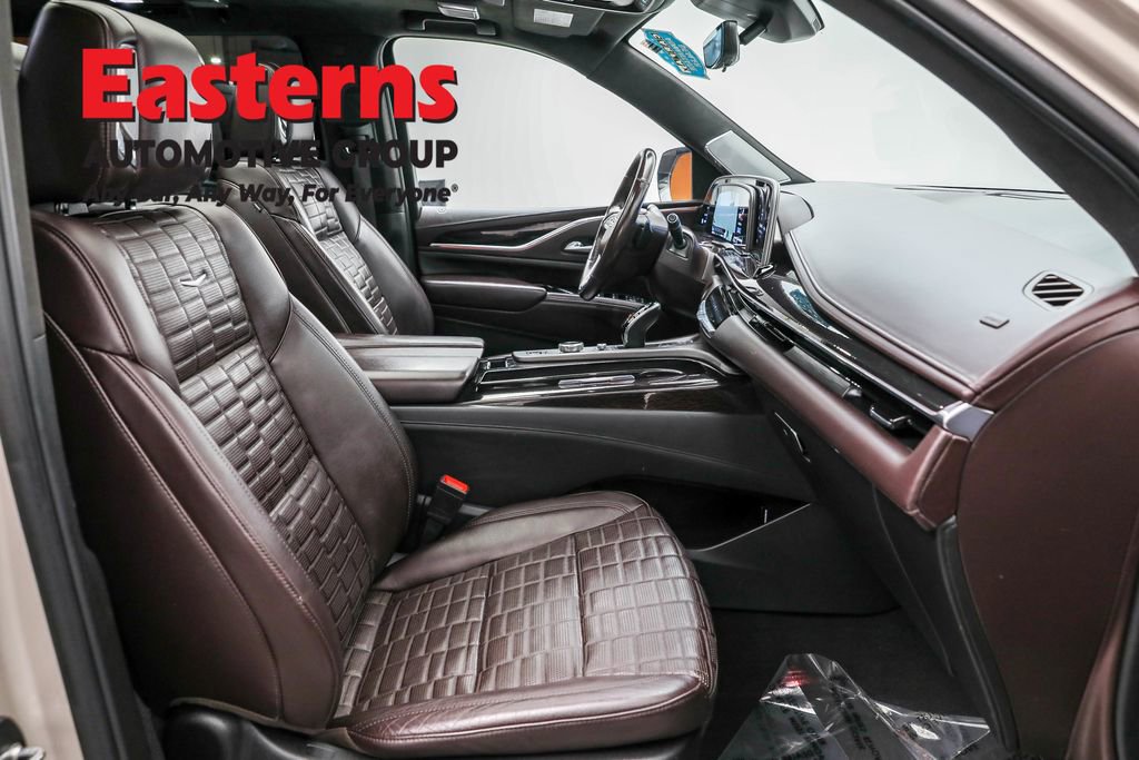 Used 2021 Cadillac Escalade ESV Premium Luxury Platinum image 30