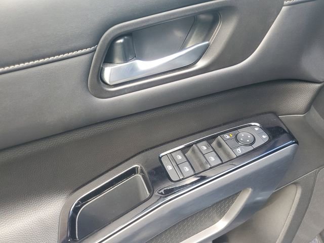 Used 2022 Nissan Pathfinder SL FWD image 14