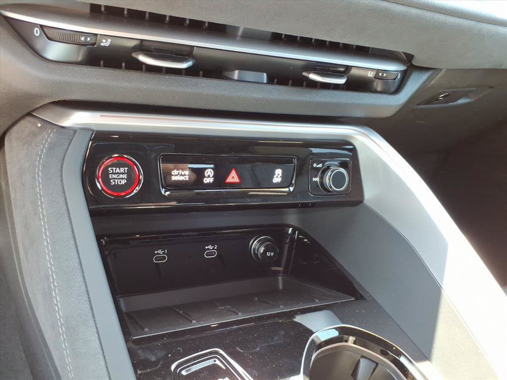 New 2026 Audi SQ5 Prestige AWD/4WD image 18