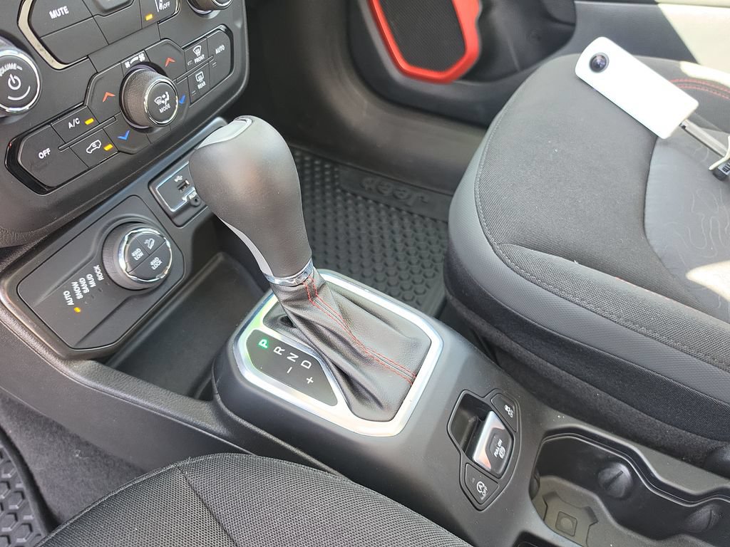 Used 2023 Jeep Renegade Trailhawk w/ Sun/Sound Group AWD/4WD image 26