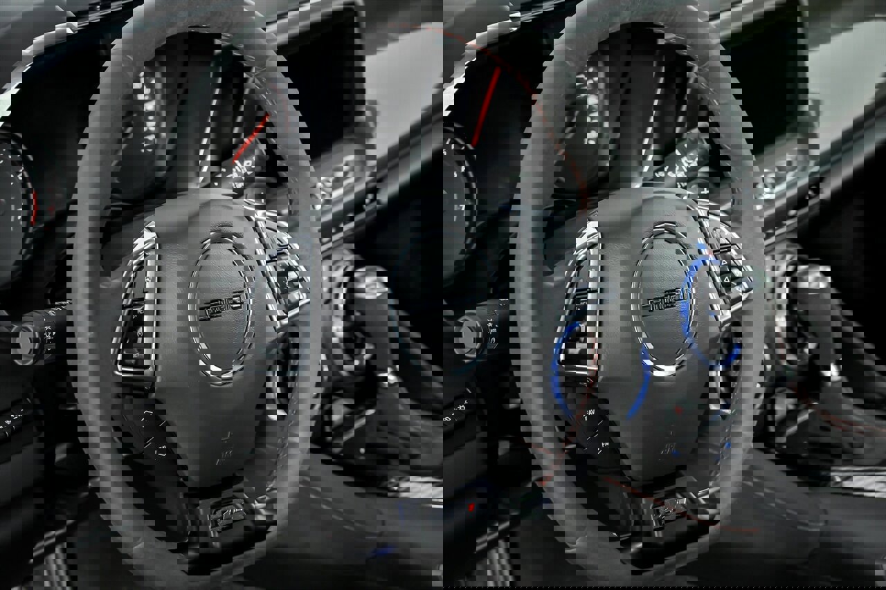 Used 2021 Chevrolet Camaro ZL1 image 25