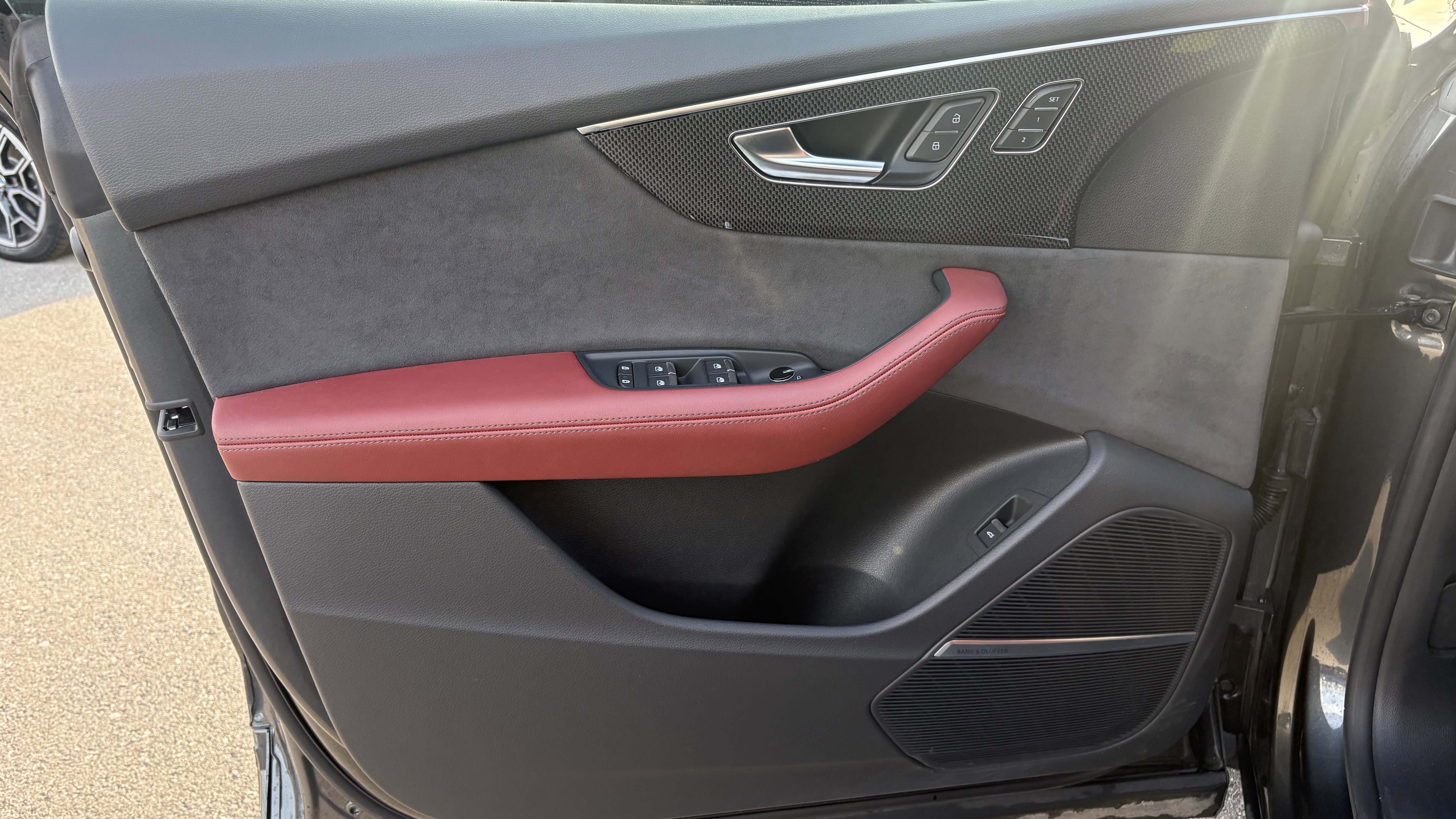 Used 2023 Audi SQ8 Prestige image 16