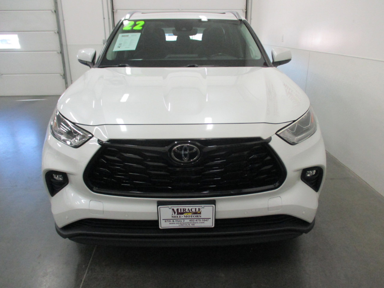 Used 2022 Toyota Highlander Limited image 8