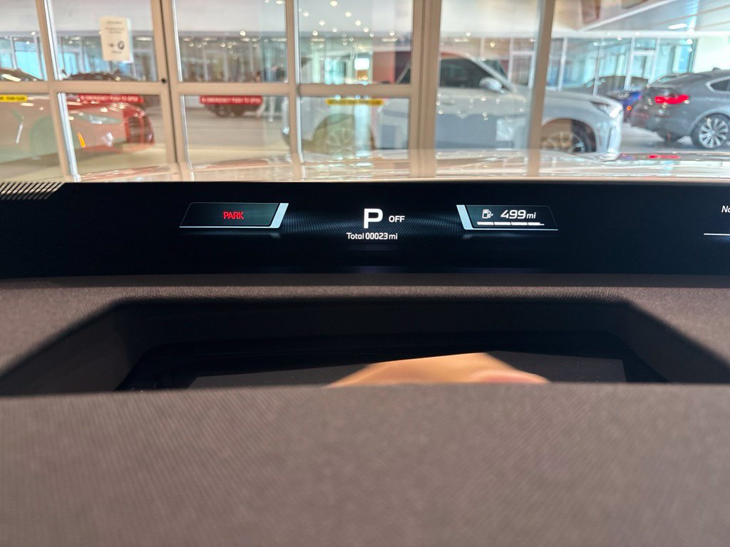 New 2027 BMW 740i RWD image 10