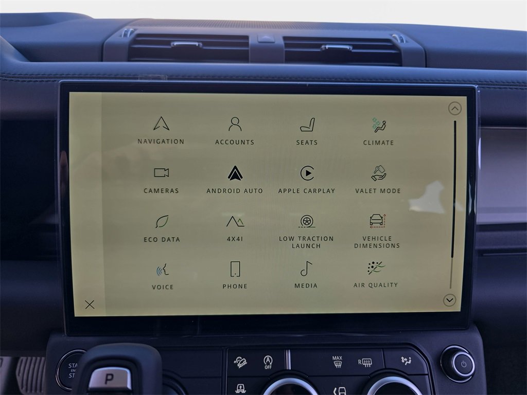 New 2026 Land Rover Defender 130 X-Dynamic SE image 22