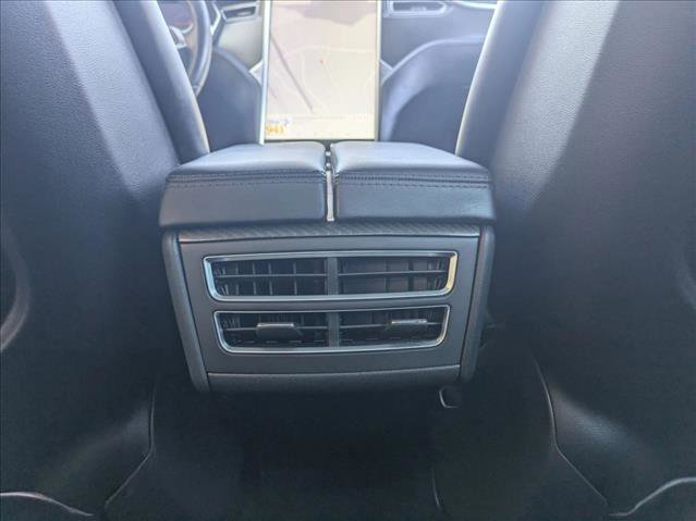 Used 2015 Tesla Model S 90D image 18