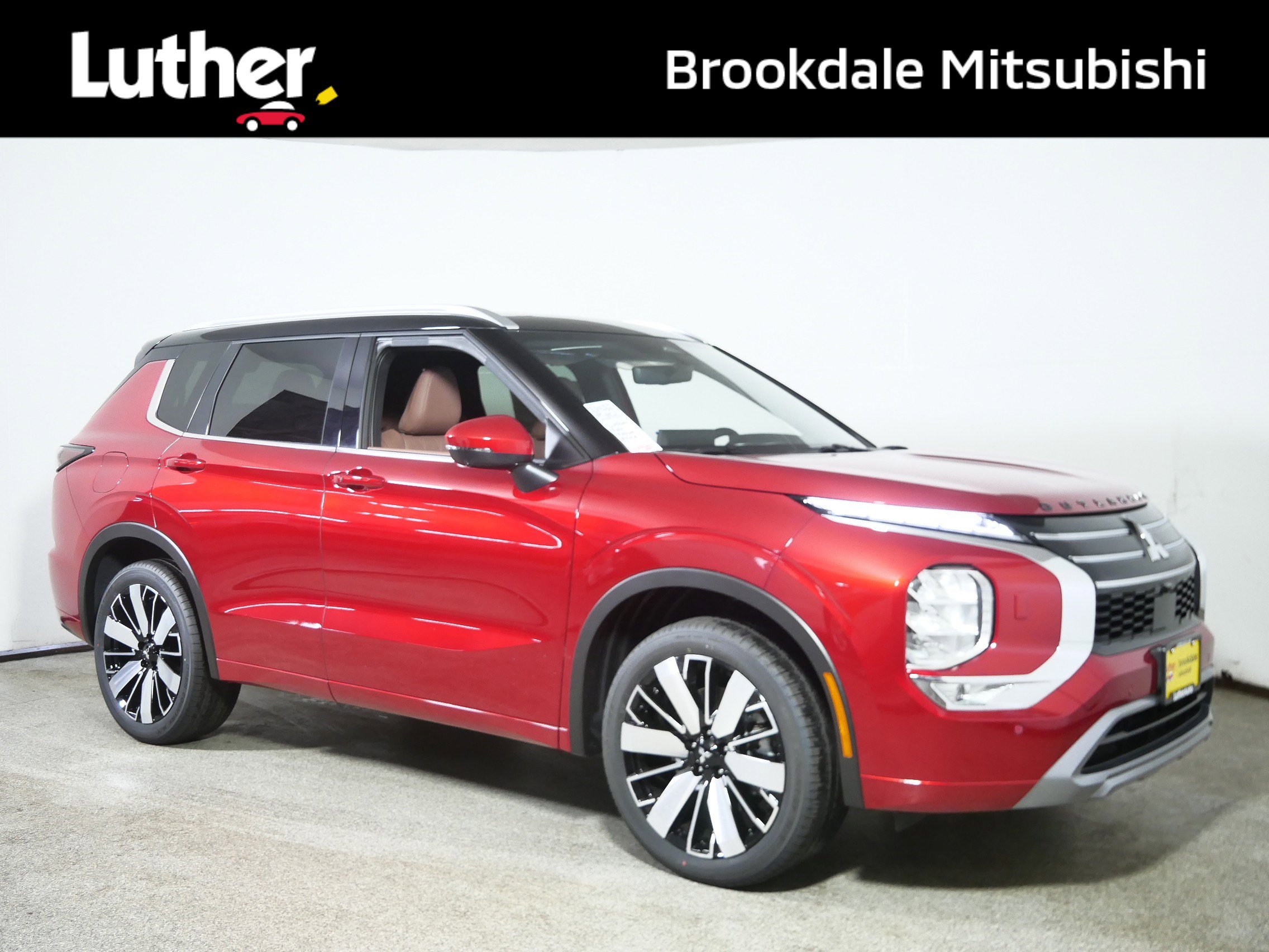 New 2025 Mitsubishi Outlander SEL video 1