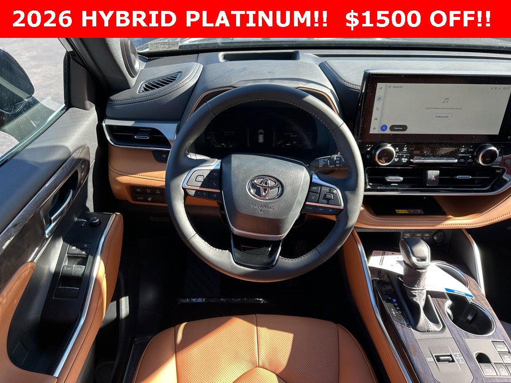 New 2026 Toyota Highlander Platinum image 17