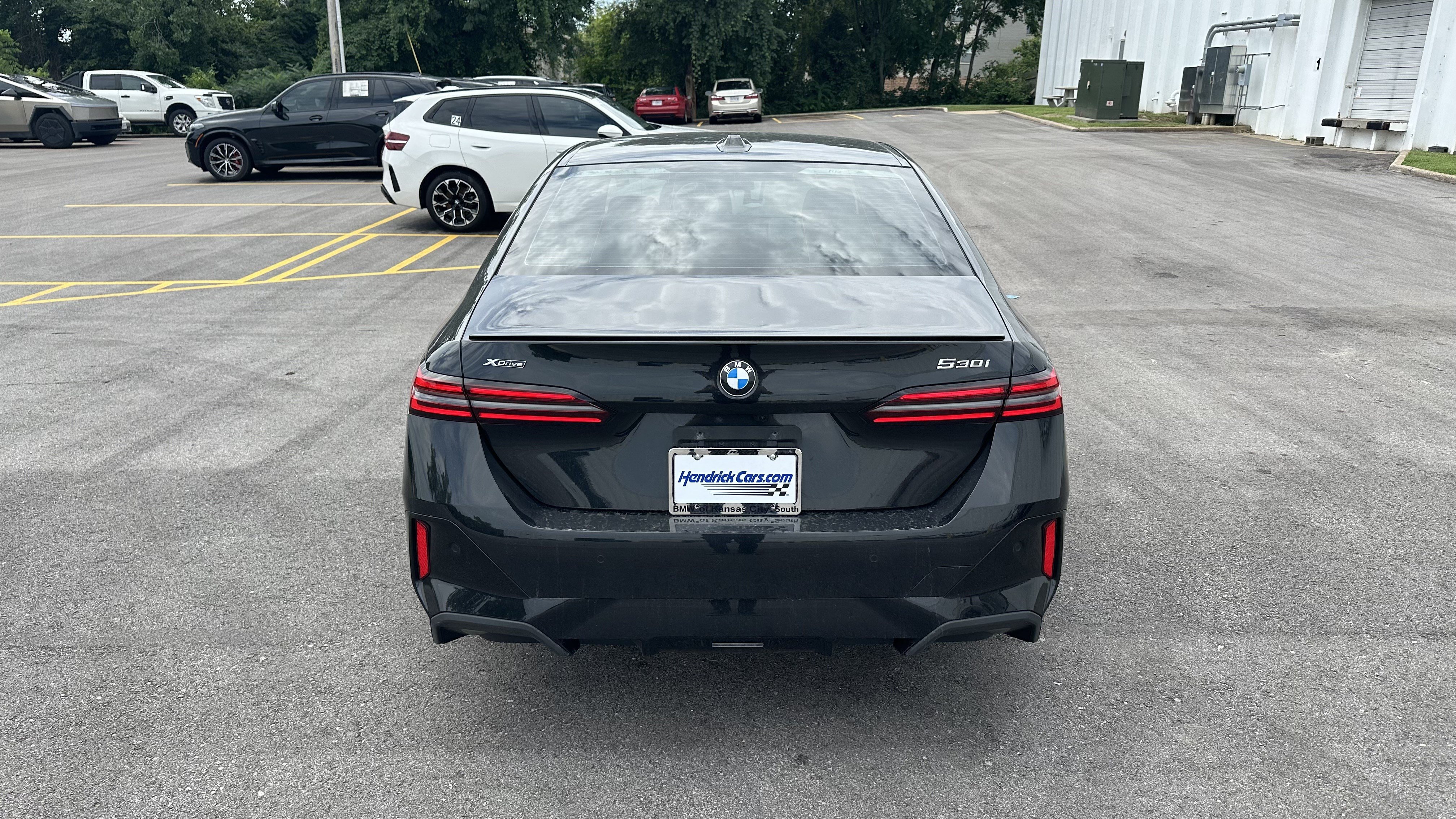 Used 2024 BMW 530i xDrive w/ M Sport Package AWD/4WD image 9