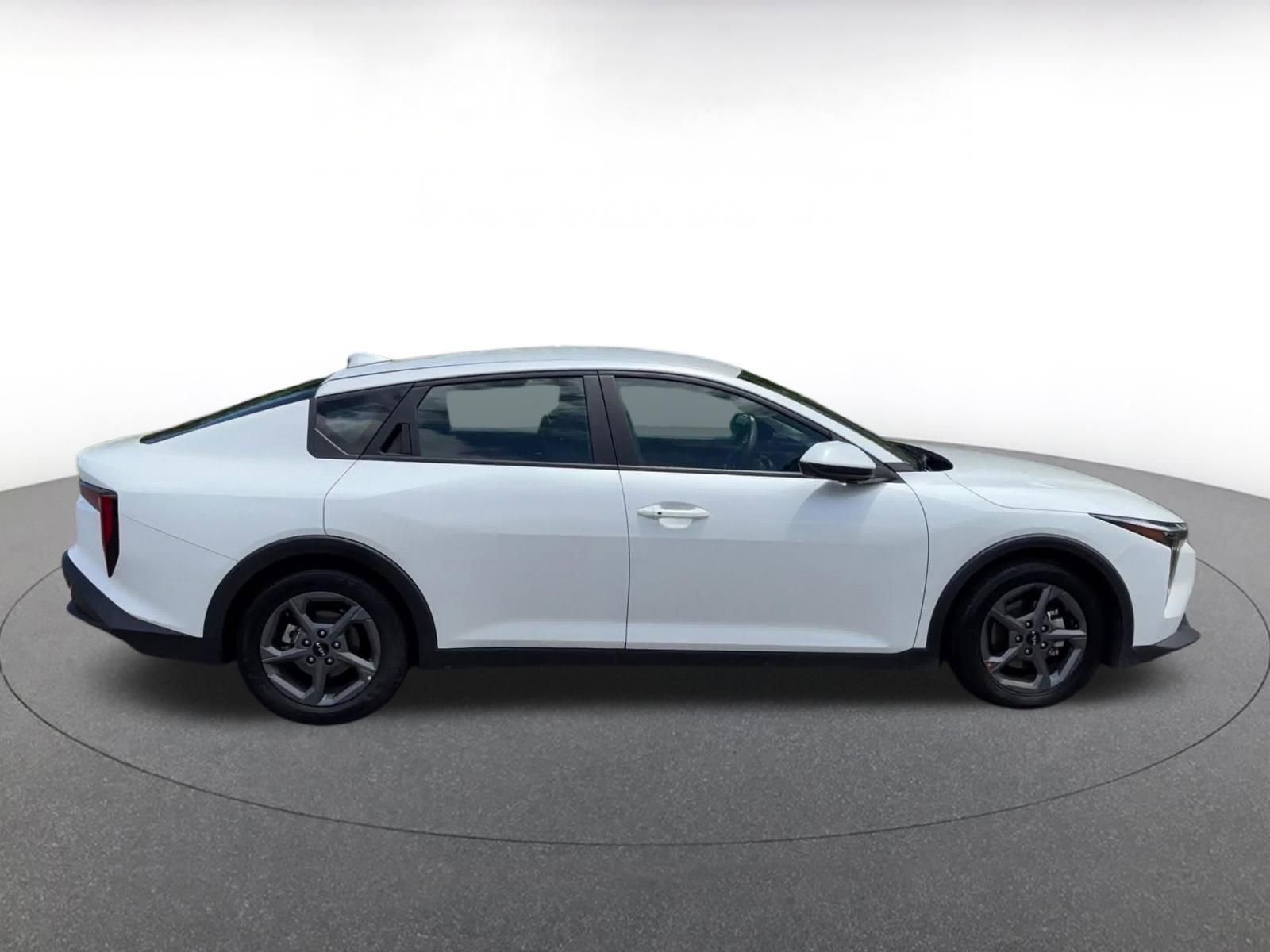 Used 2025 Kia K4 FWD image 16