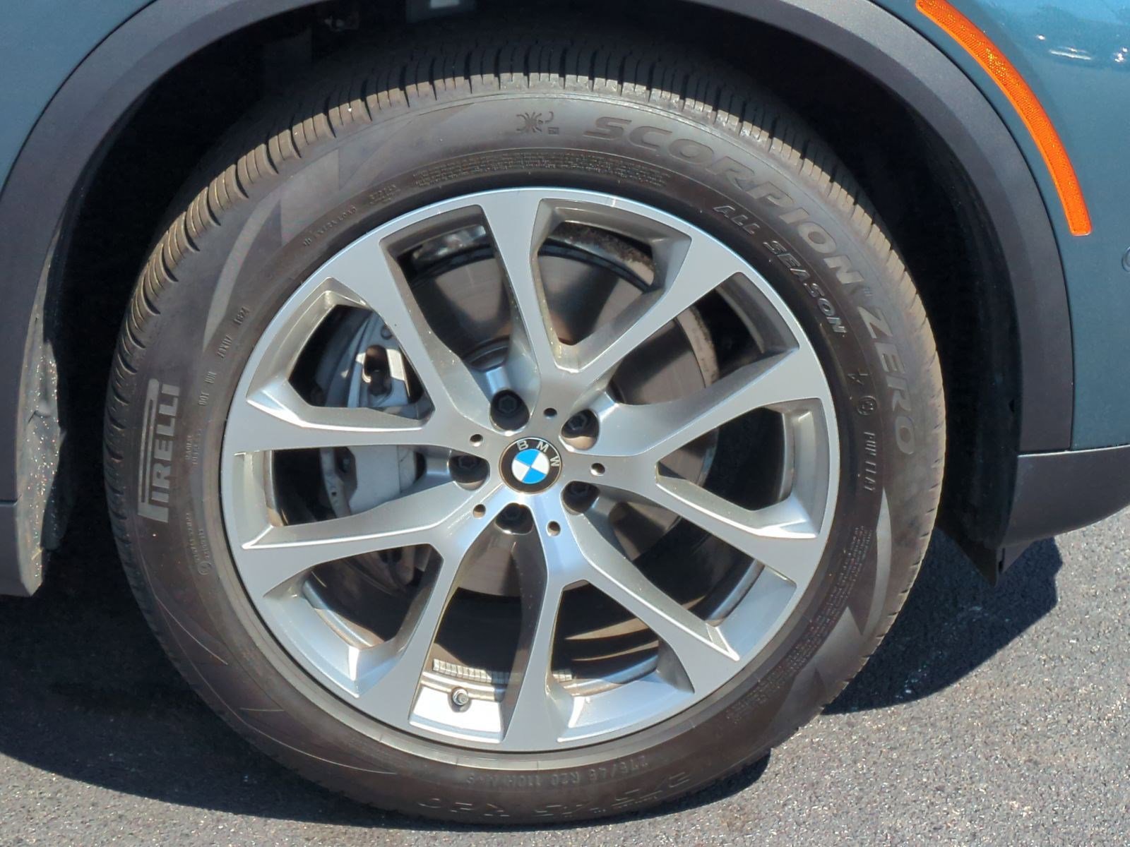 Used 2025 BMW X5 xDrive40i image 13