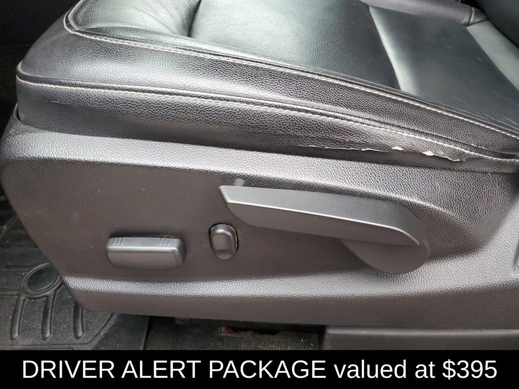 Used 2017 GMC Canyon SLT w/ Driver Alert Package image 7