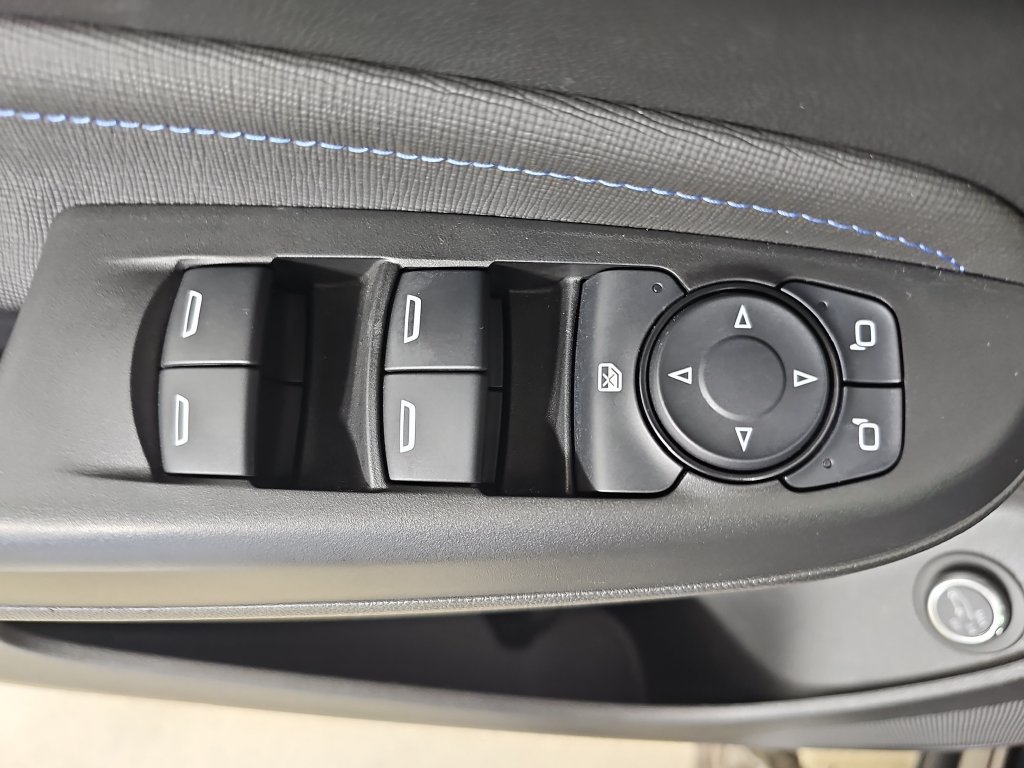 Used 2024 Buick Envista Sport Touring w/ Convenience I Package FWD image 34
