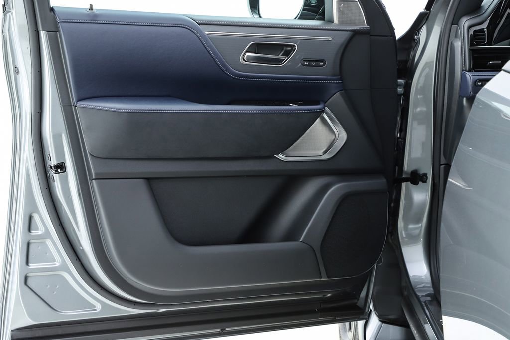New 2026 INFINITI QX80 4WD image 18