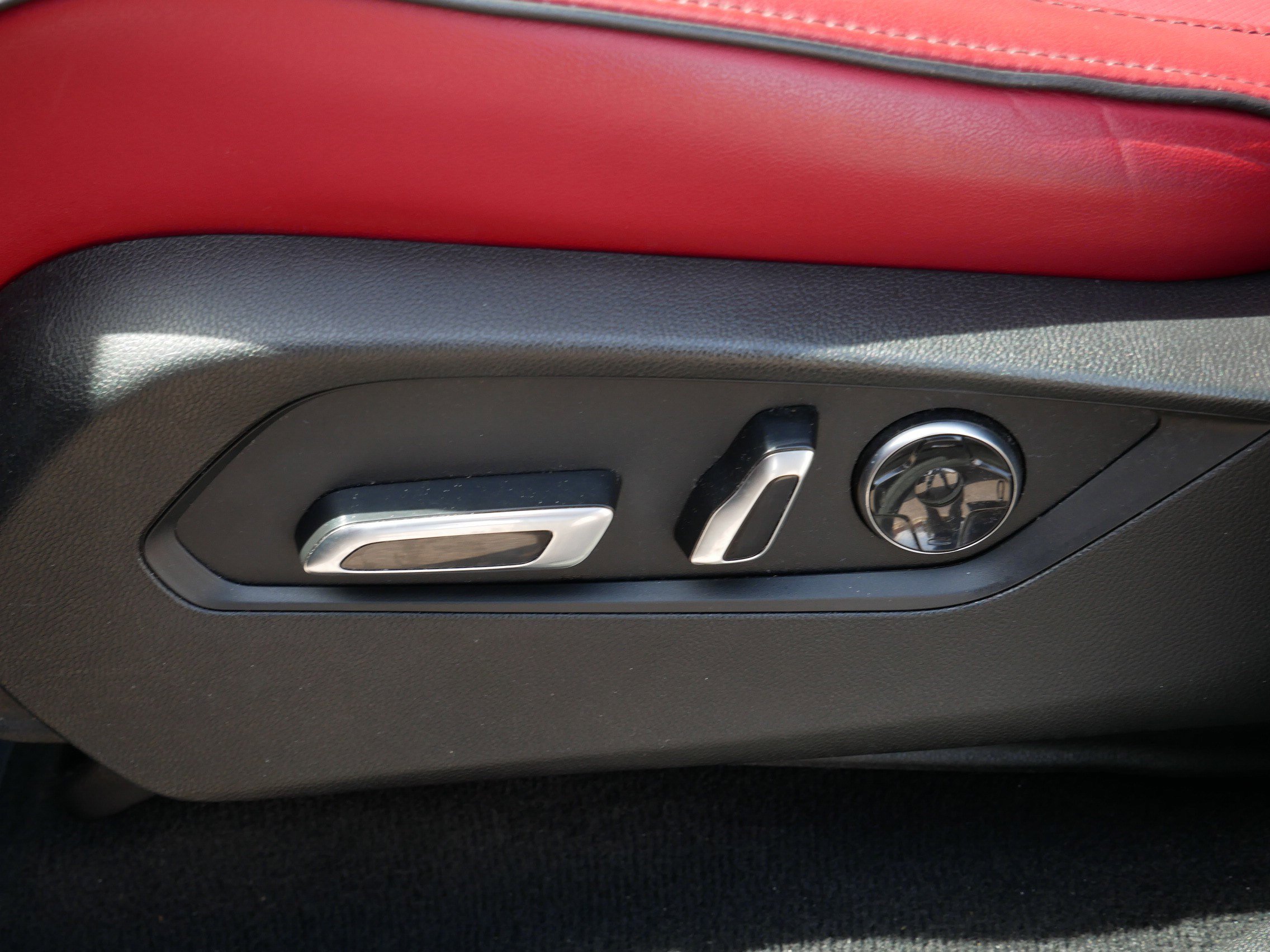 Used 2022 Acura MDX A-Spec image 18