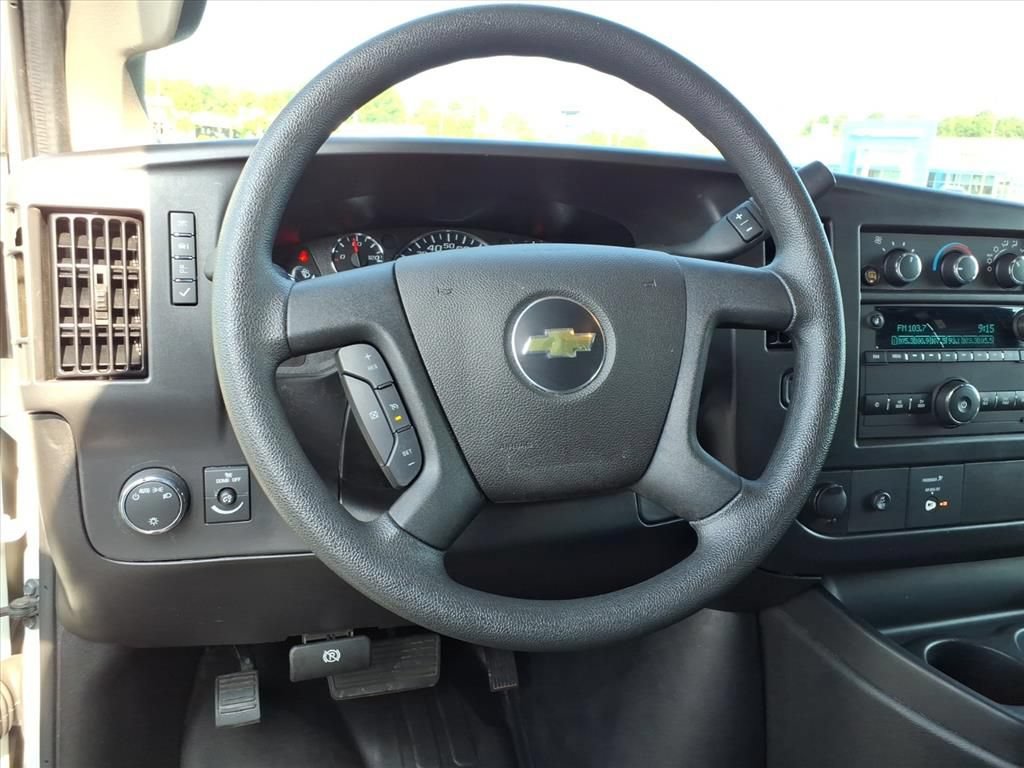 Used 2025 Chevrolet Express 2500 w/ Driver Convenience Package RWD image 21