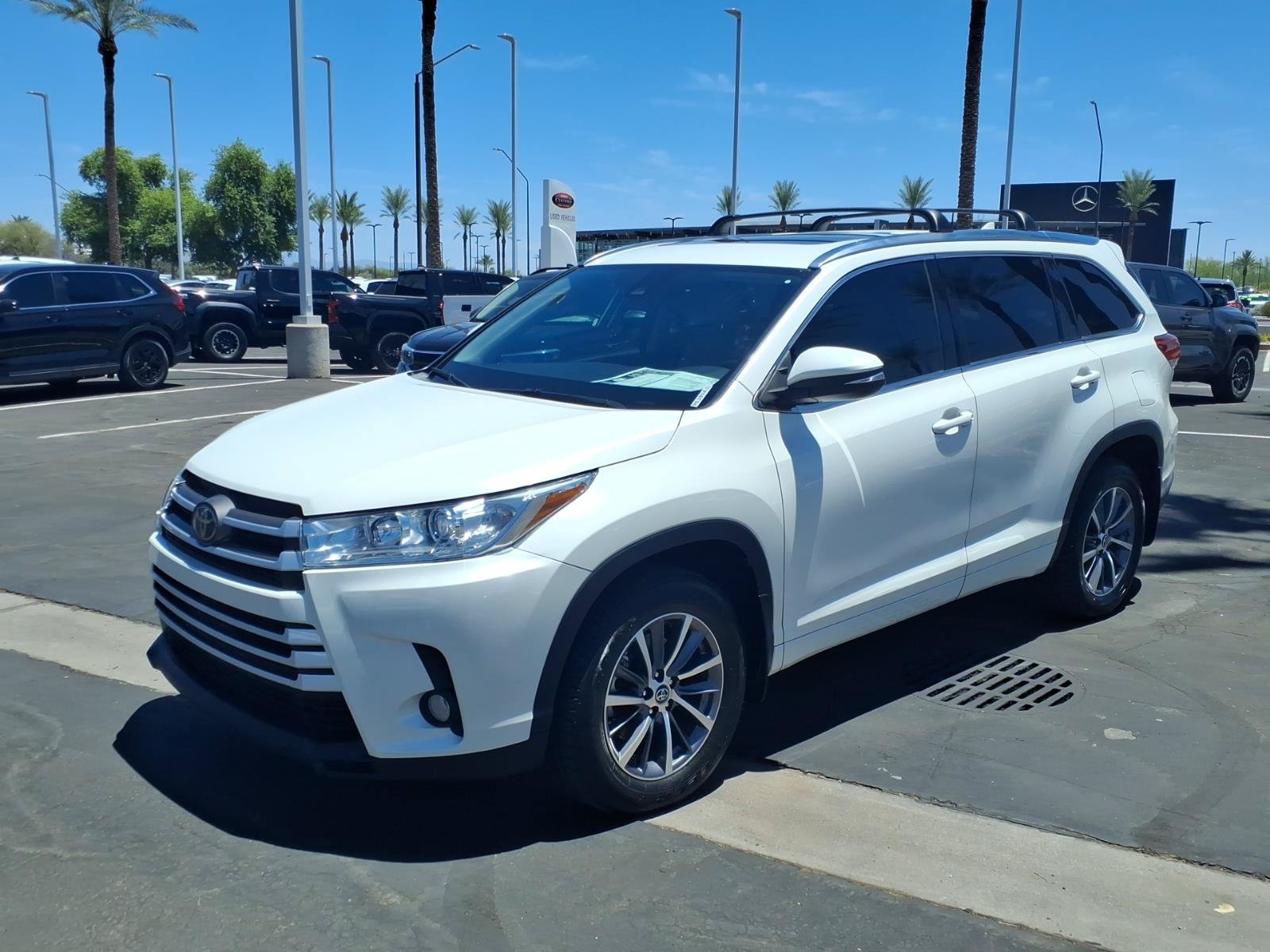 Used 2018 Toyota Highlander XLE AWD/4WD image 8