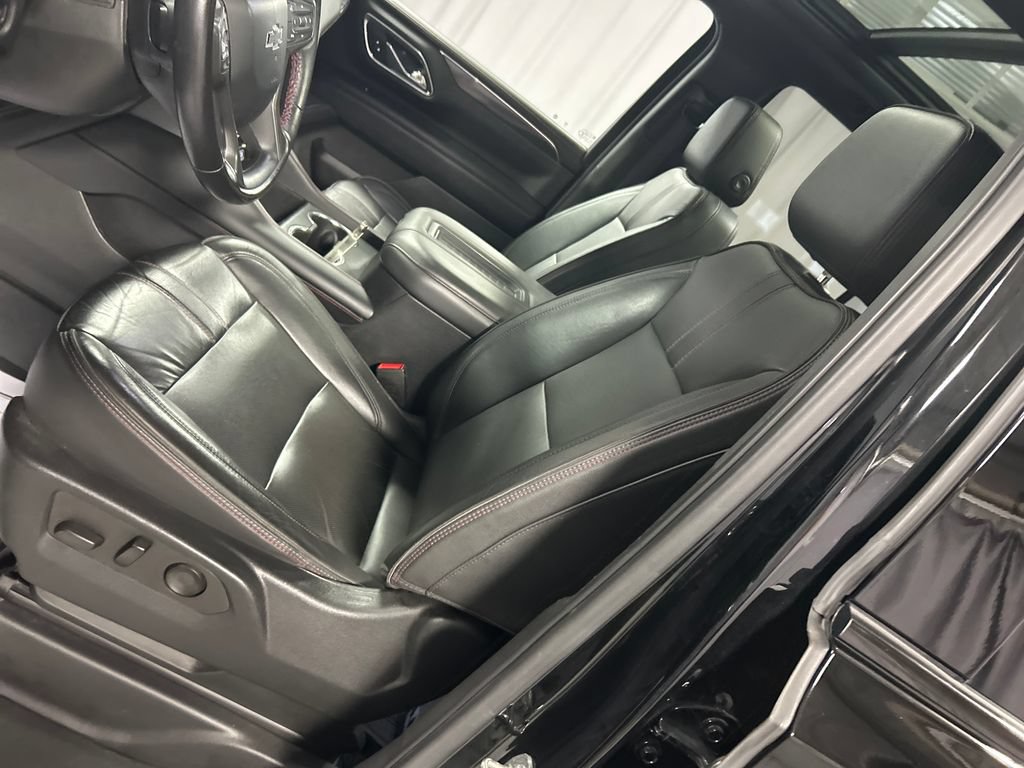 Used 2021 Chevrolet Tahoe RST AWD/4WD image 12