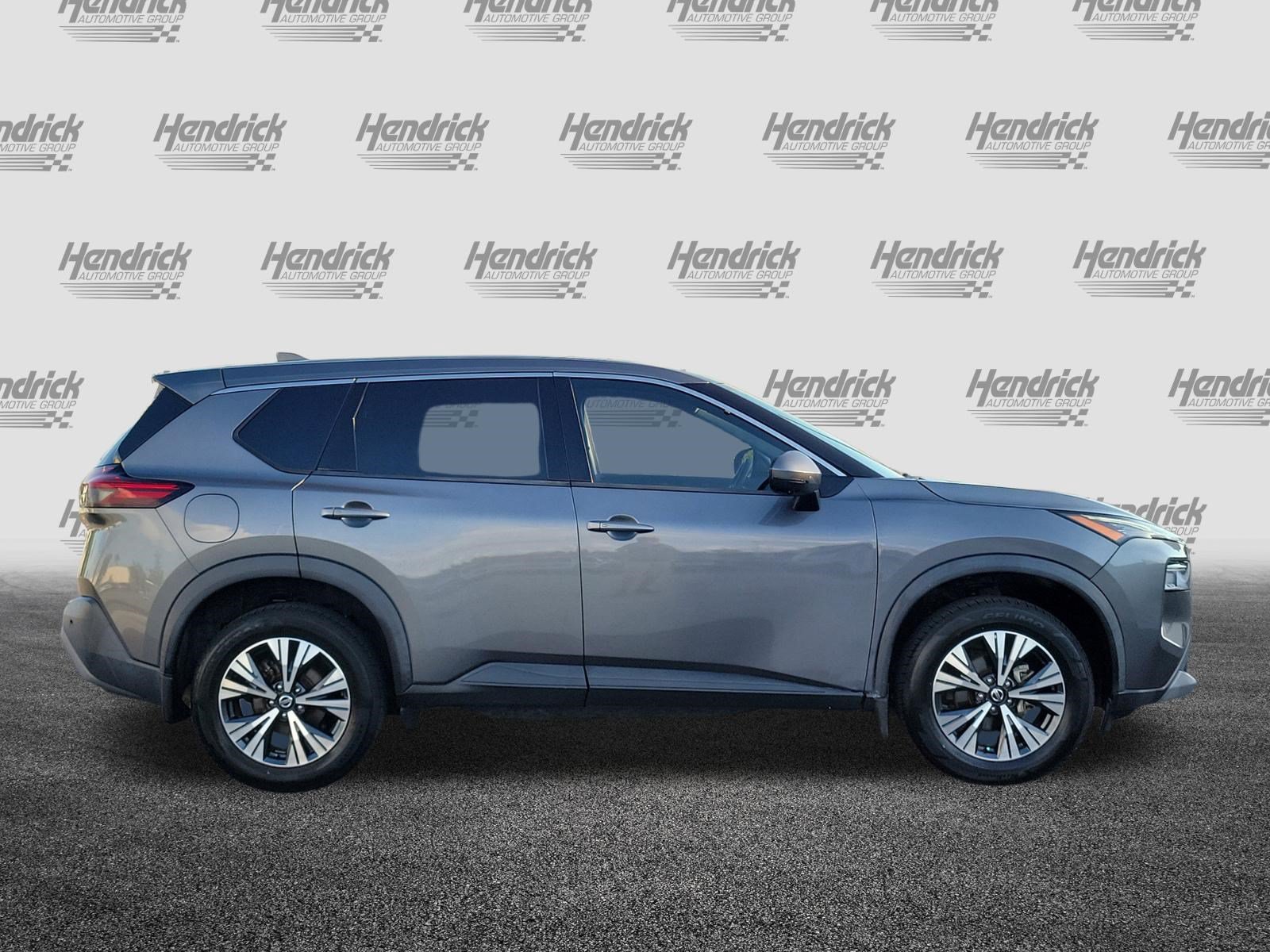 Used 2021 Nissan Rogue SV FWD image 8