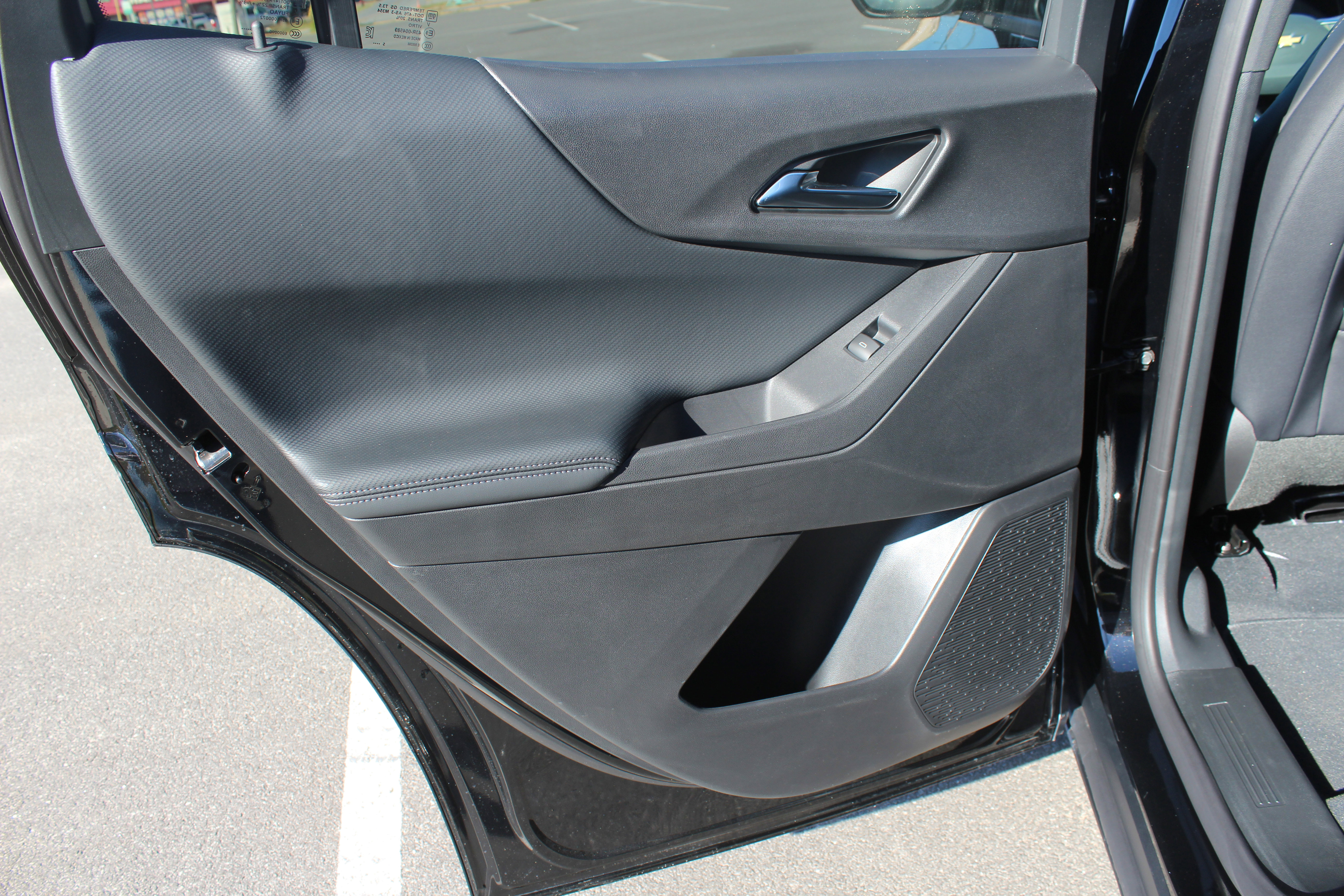 New 2026 Chevrolet Equinox LT w/ Convenience Package II image 46