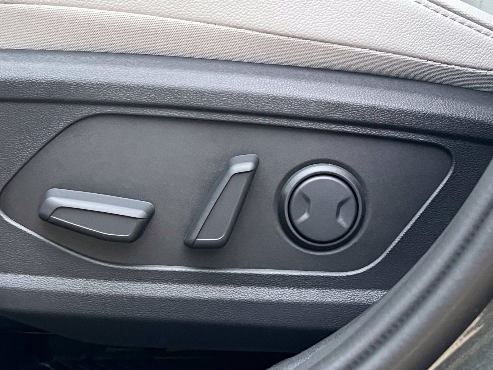 New 2026 Hyundai Tucson Limited AWD/4WD image 28