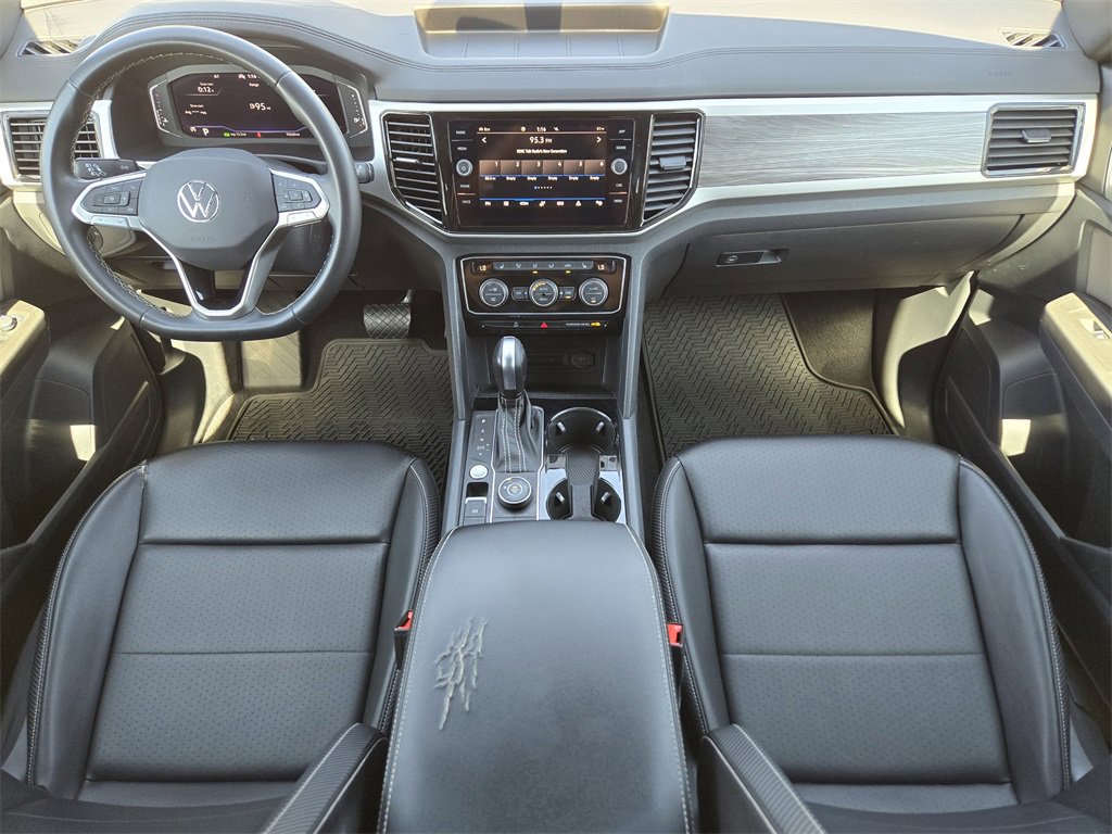 Used 2022 Volkswagen Atlas Cross Sport SE image 27