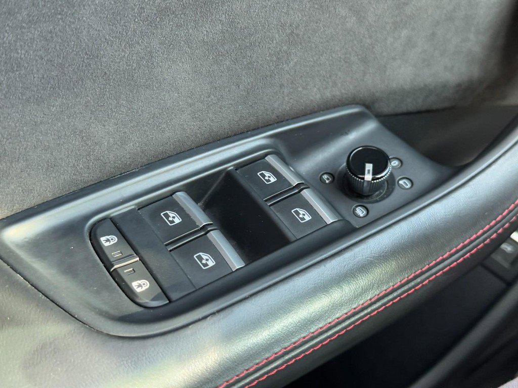 Used 2021 Audi RS Q8 4.0 TFSI quattro image 35