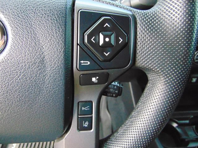 Used 2020 Toyota Tacoma TRD Sport AWD/4WD image 17
