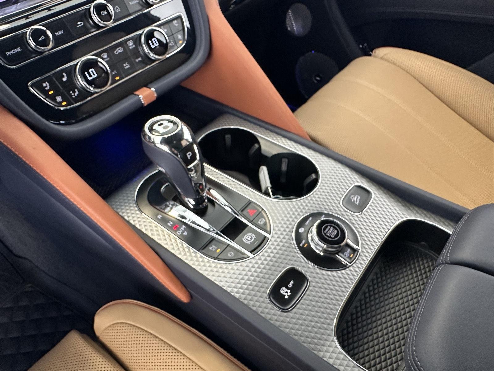 New 2026 Bentley Bentayga Extended Wheelbase AWD/4WD image 49