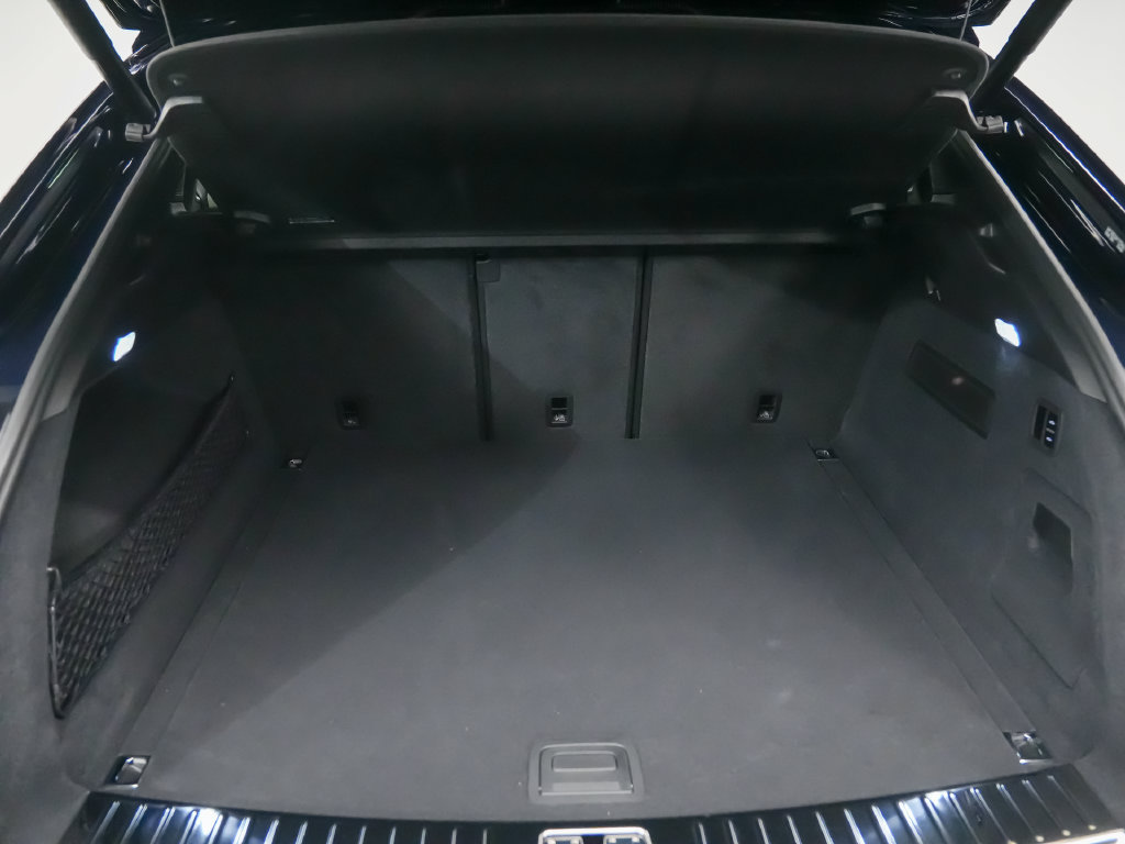 New 2026 Porsche Cayenne GTS AWD/4WD image 9
