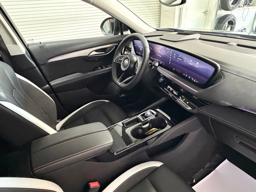 Used 2025 Buick Envision Sport Touring AWD/4WD image 25