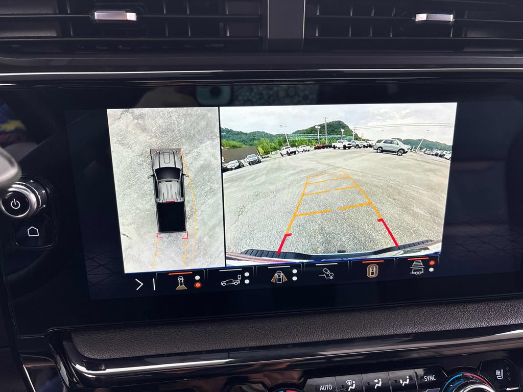Used 2025 GMC Sierra 2500 AT4 AWD/4WD image 27