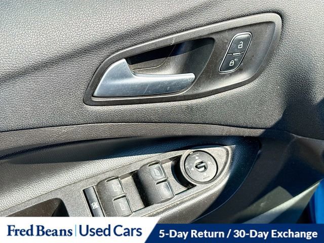 Used 2018 Ford Escape SE image 11