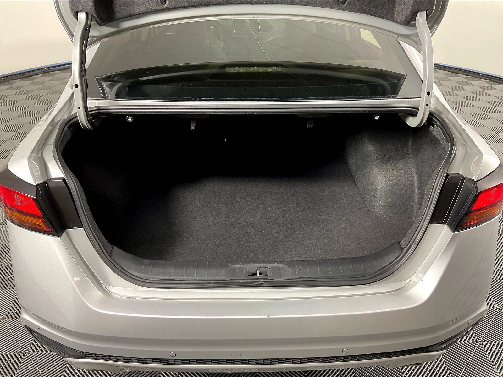 Used 2020 Nissan Altima 2.5 SV FWD image 38