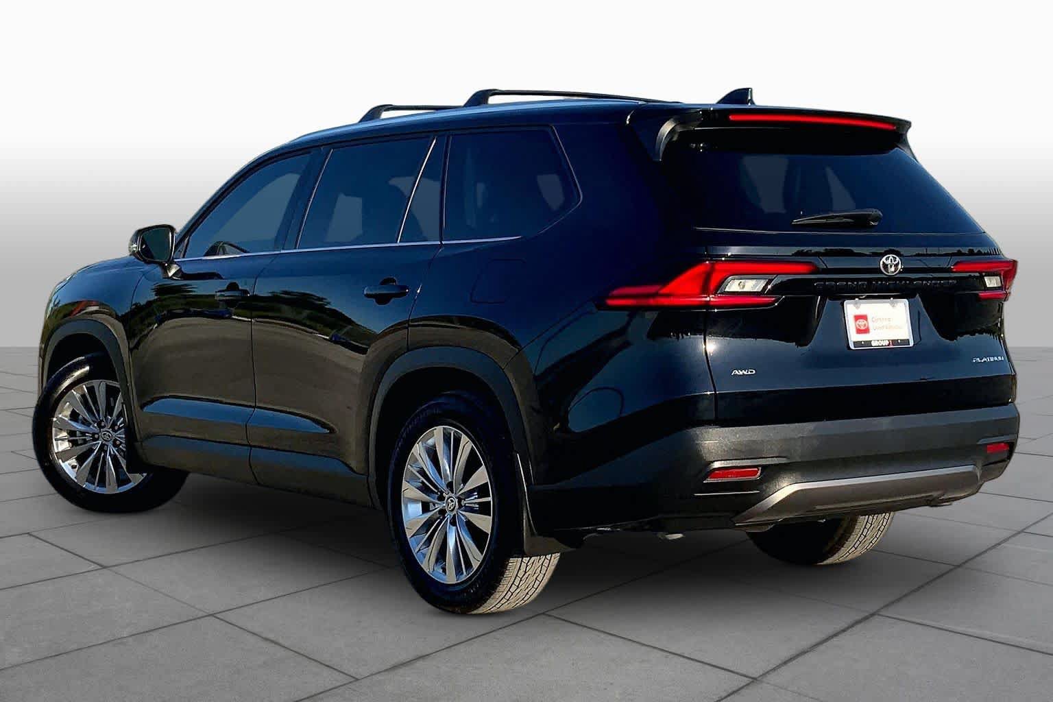 Certified 2026 Toyota Grand Highlander AWD image 12