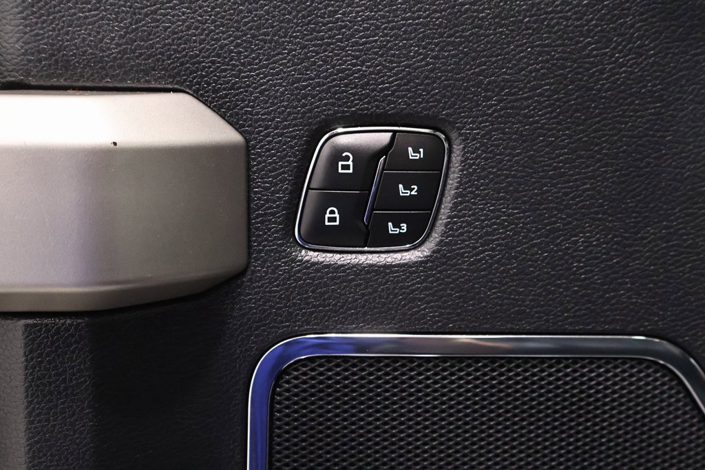 Certified 2022 Ford F250 Lariat w/ Lariat Ultimate Package image 13