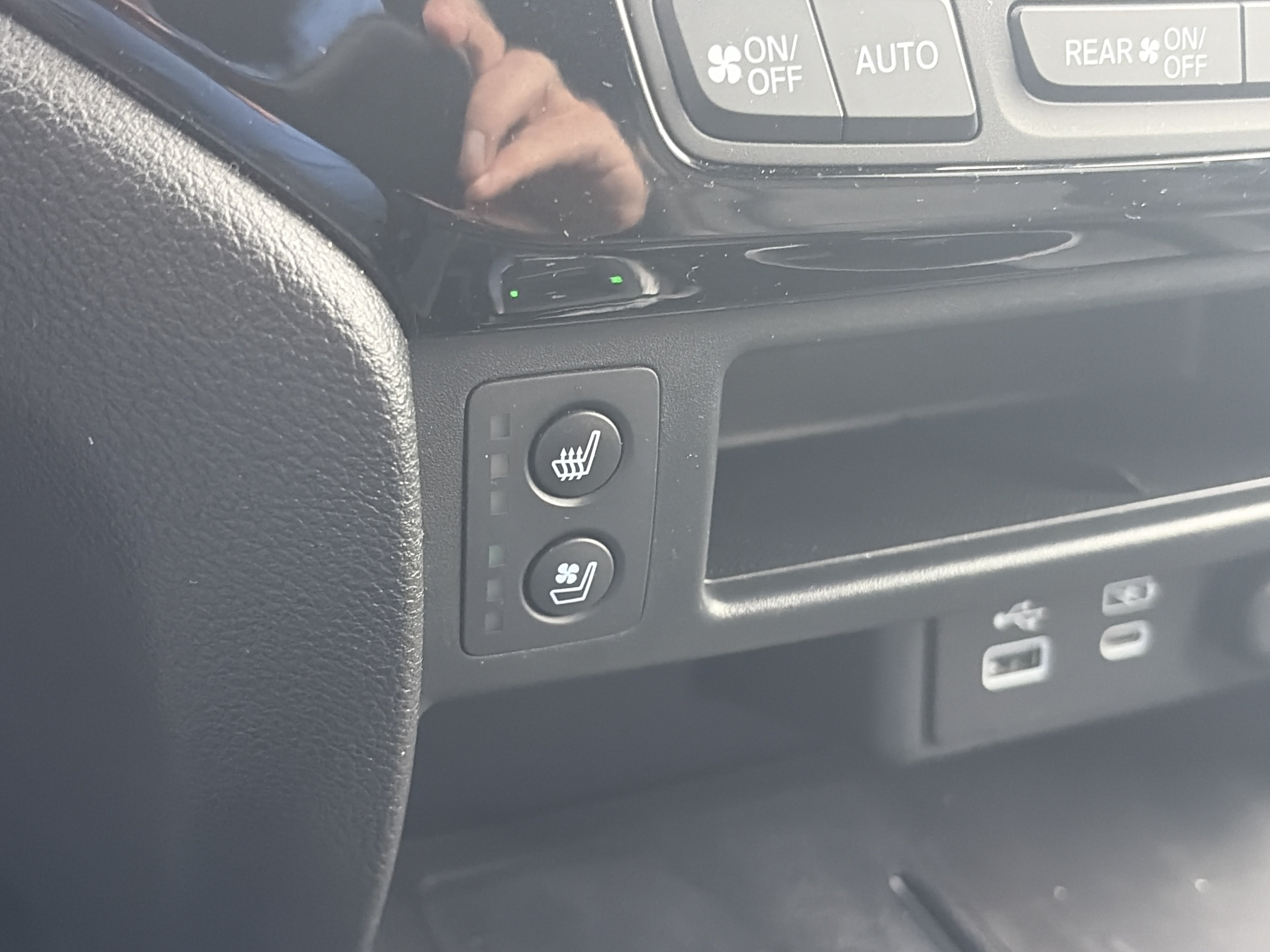 Certified 2024 Honda Passport Black Edition image 19