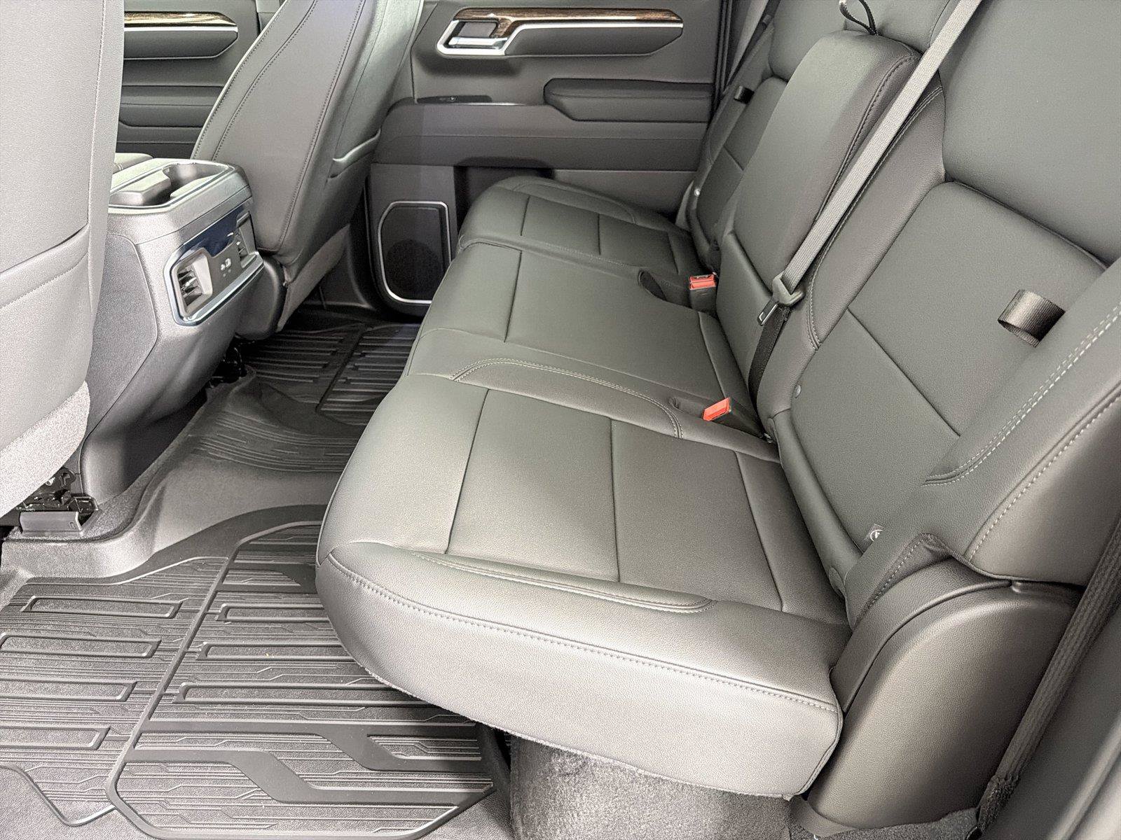 New 2026 GMC Sierra 1500 Elevation w/ Elevation Premium Package AWD/4WD image 17
