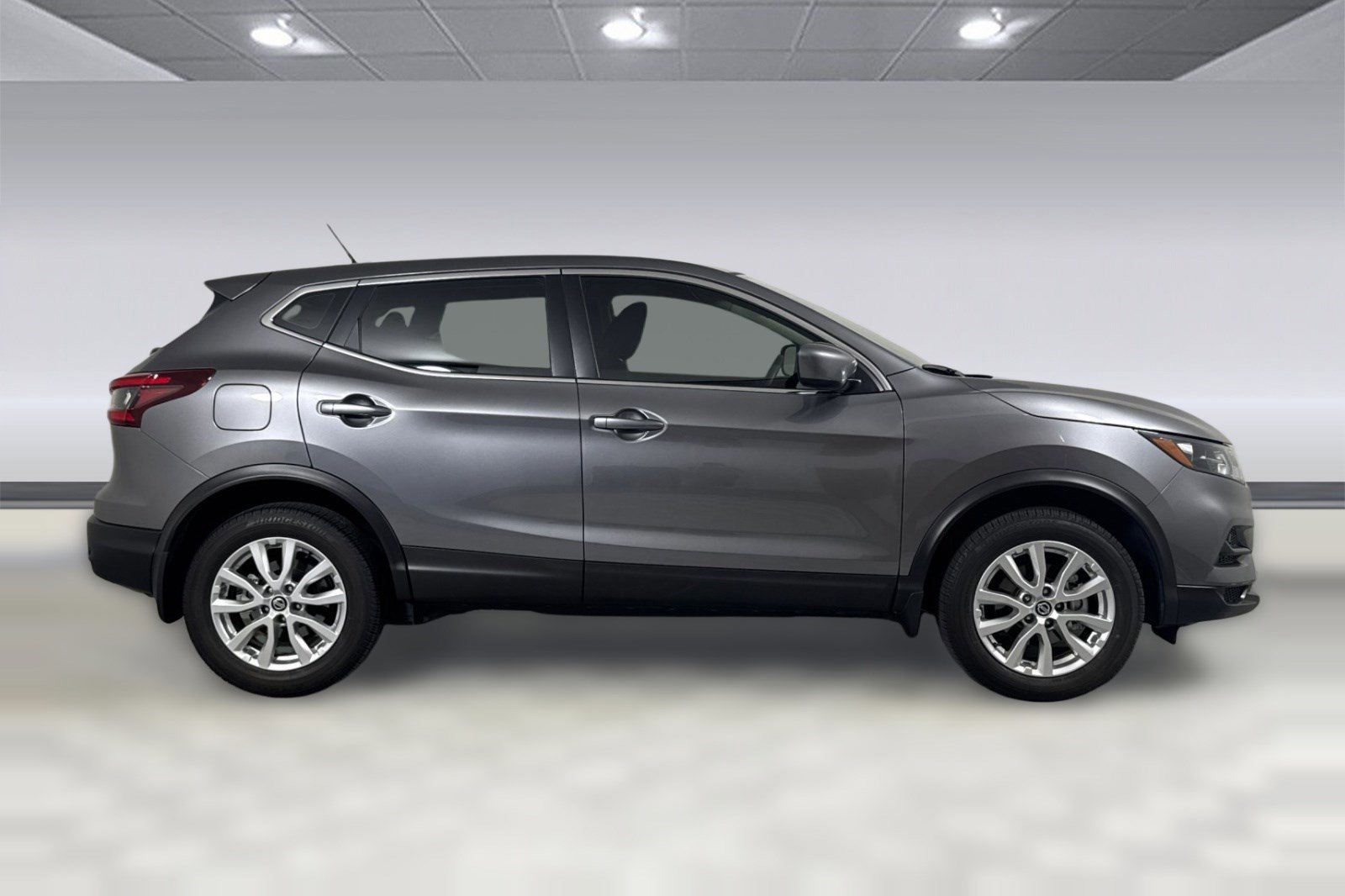 Used 2021 Nissan Rogue Sport S FWD image 7