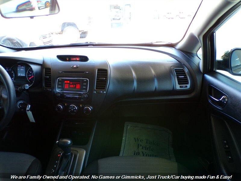 Used 2016 Kia Forte LX FWD image 31