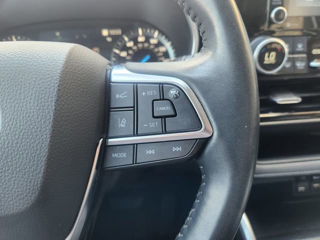 Used 2021 Toyota Highlander XLE image 29