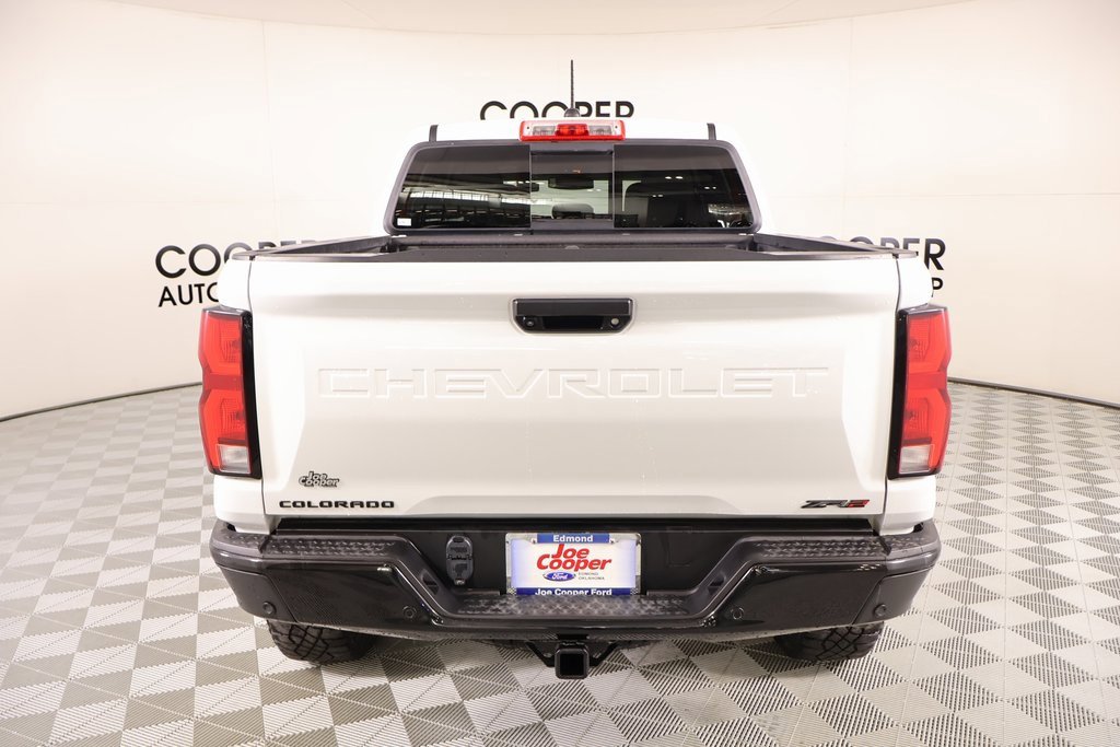 Used 2023 Chevrolet Colorado ZR2 w/ ZR2 Convenience Package III image 21