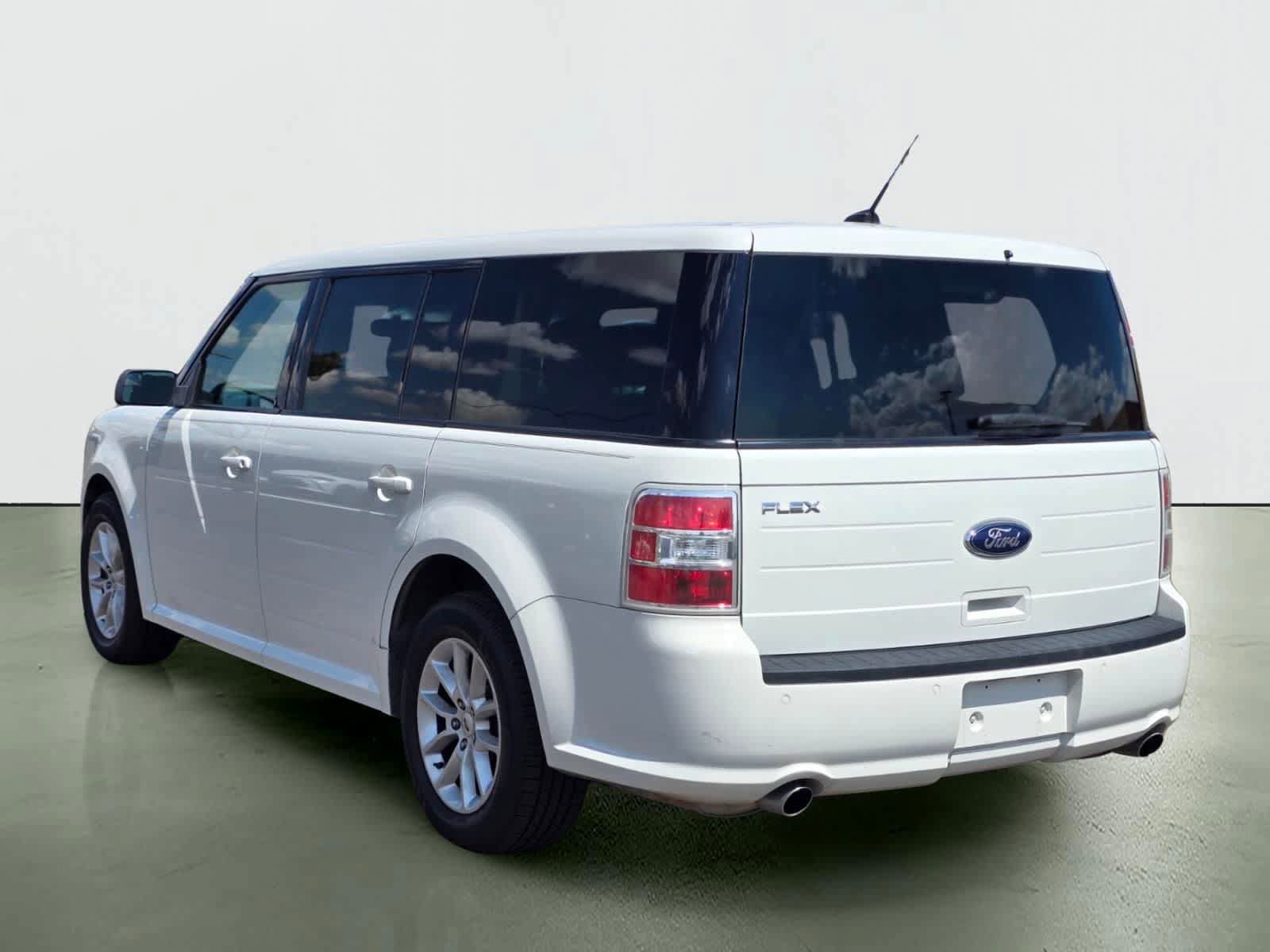 Used 2014 Ford Flex SE FWD image 4