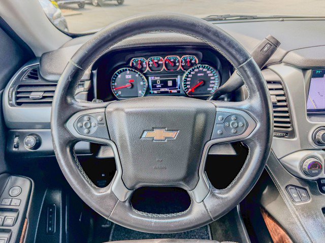 Used 2017 Chevrolet Suburban LT image 9