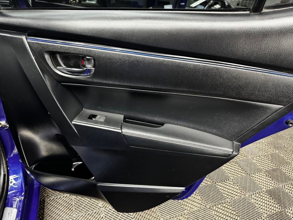 Used 2018 Toyota Corolla SE w/ Body Protection Package FWD image 51
