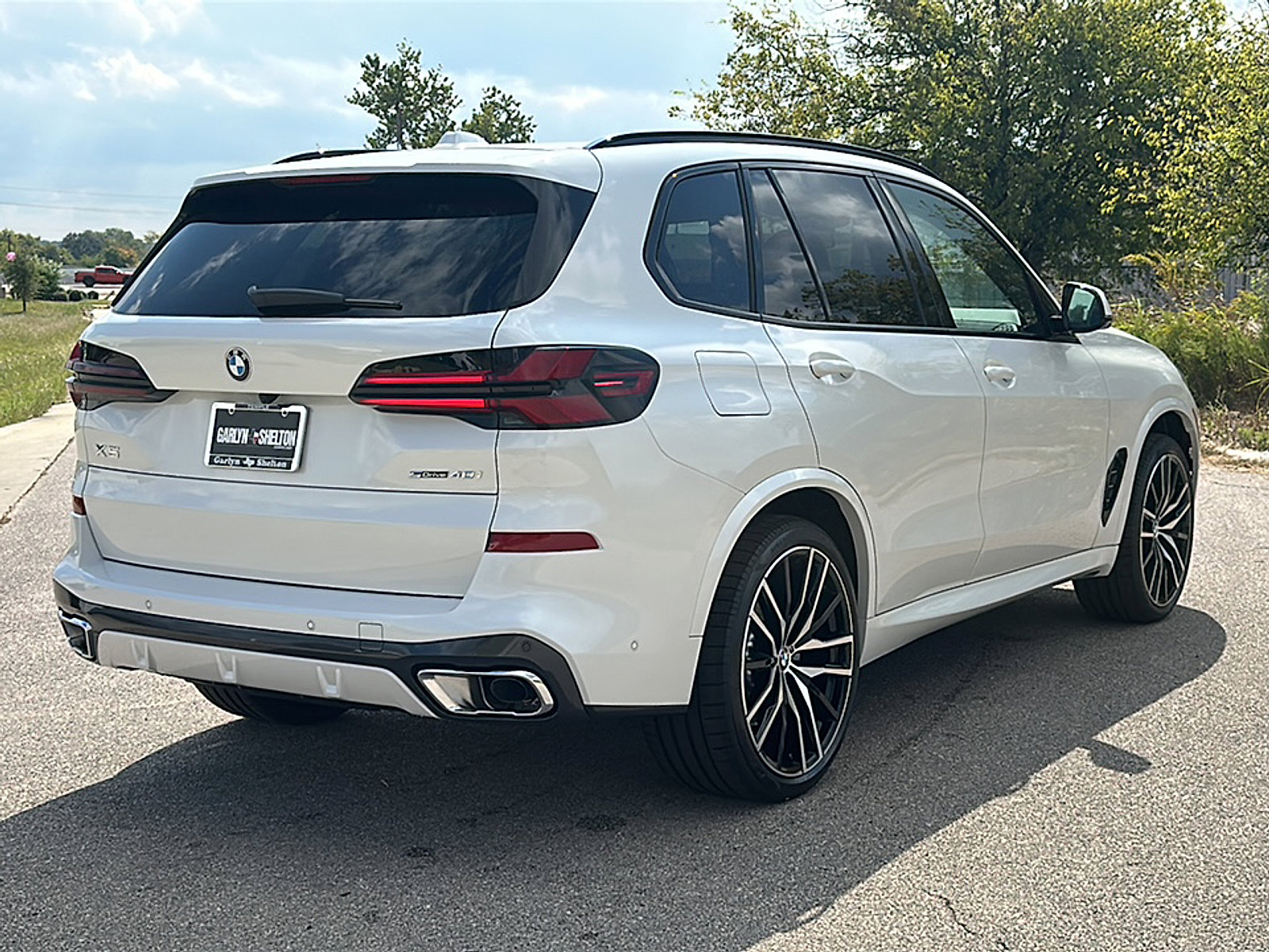 New 2026 BMW X5 sDrive40i w/ M Sport Package image 8