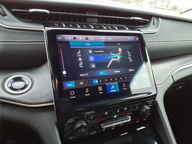 Used 2024 Jeep Grand Cherokee L Limited w/ Luxury Tech Group II image 20