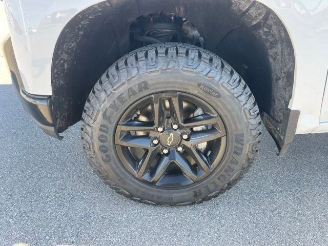 Used 2019 Chevrolet Silverado 1500 Custom Trail Boss w/ Custom Convenience Package image 10